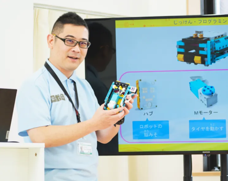 プログラミング講師のイメージ